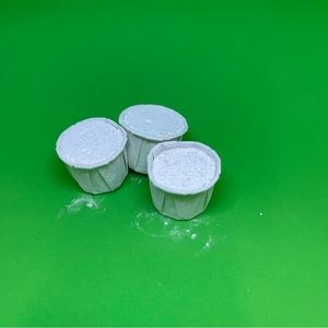 Eggshell powder pack of three x $10 / cascarilla paquete de 3 x $10